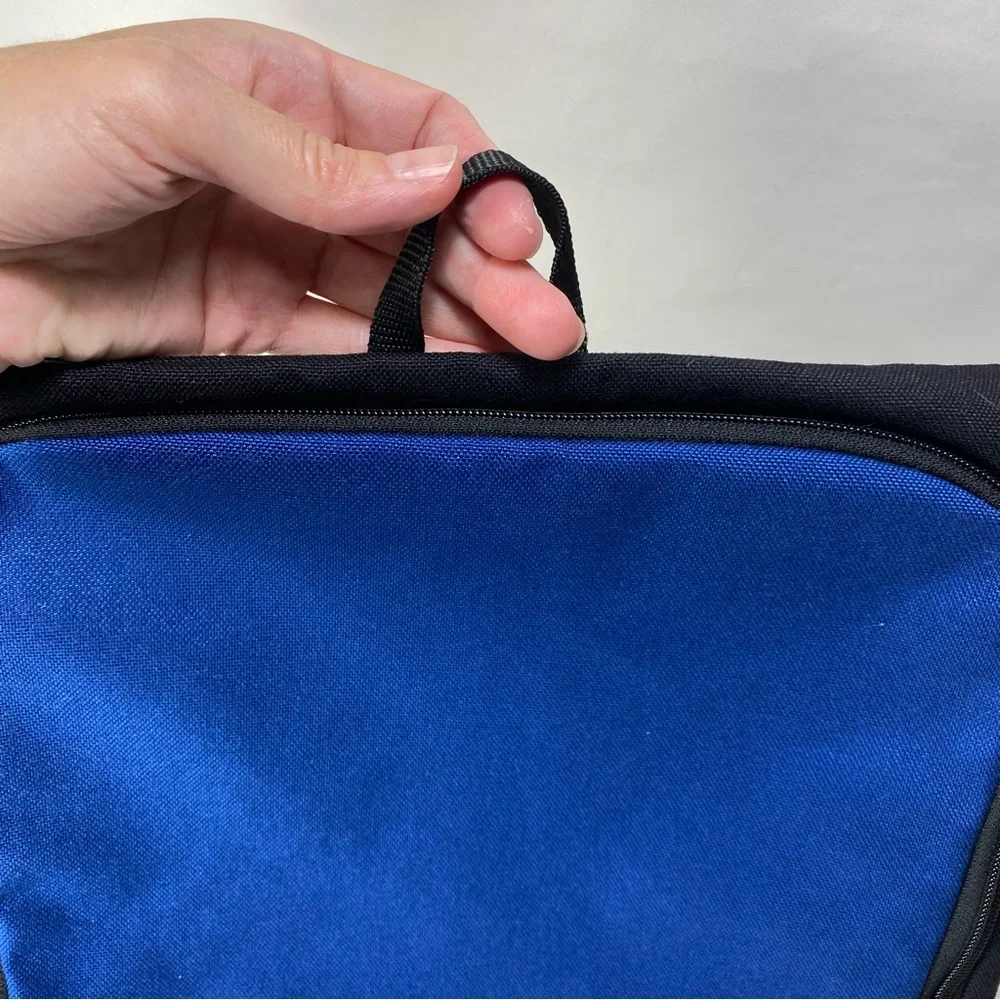 REI Multipurpose Toiletry Utility Pouch Hanging Travel Cube Pouch